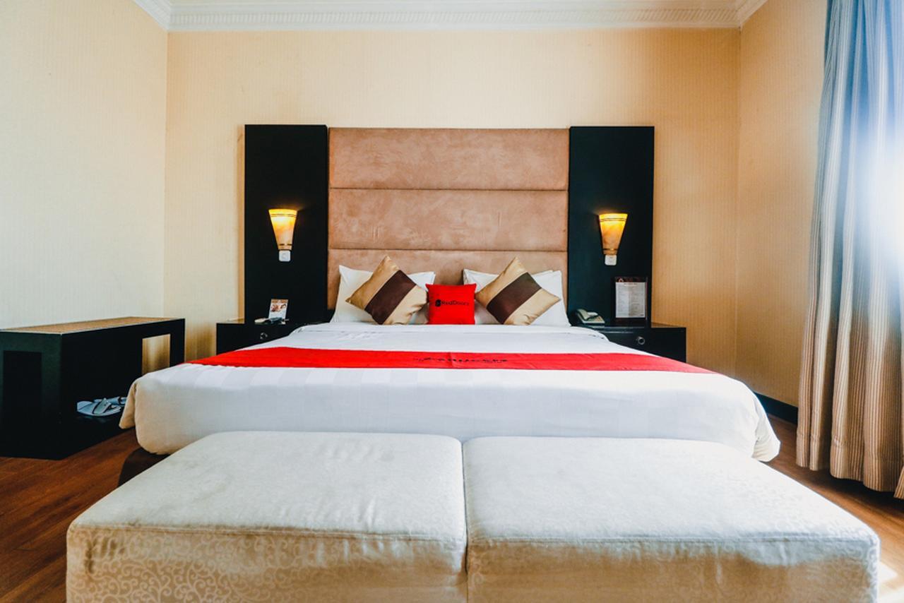 Reddoorz Premium @Jalan Jendral Sudirman Palembang 호텔 외부 사진